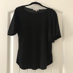 black flowy top